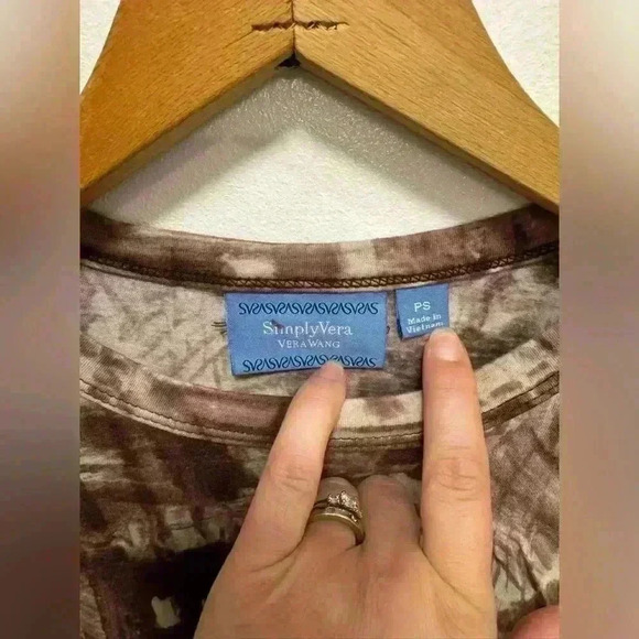 SimplyVera Vera Wang women’s long sleeve top abstract print brown size petite S - Picture 2 of 9
